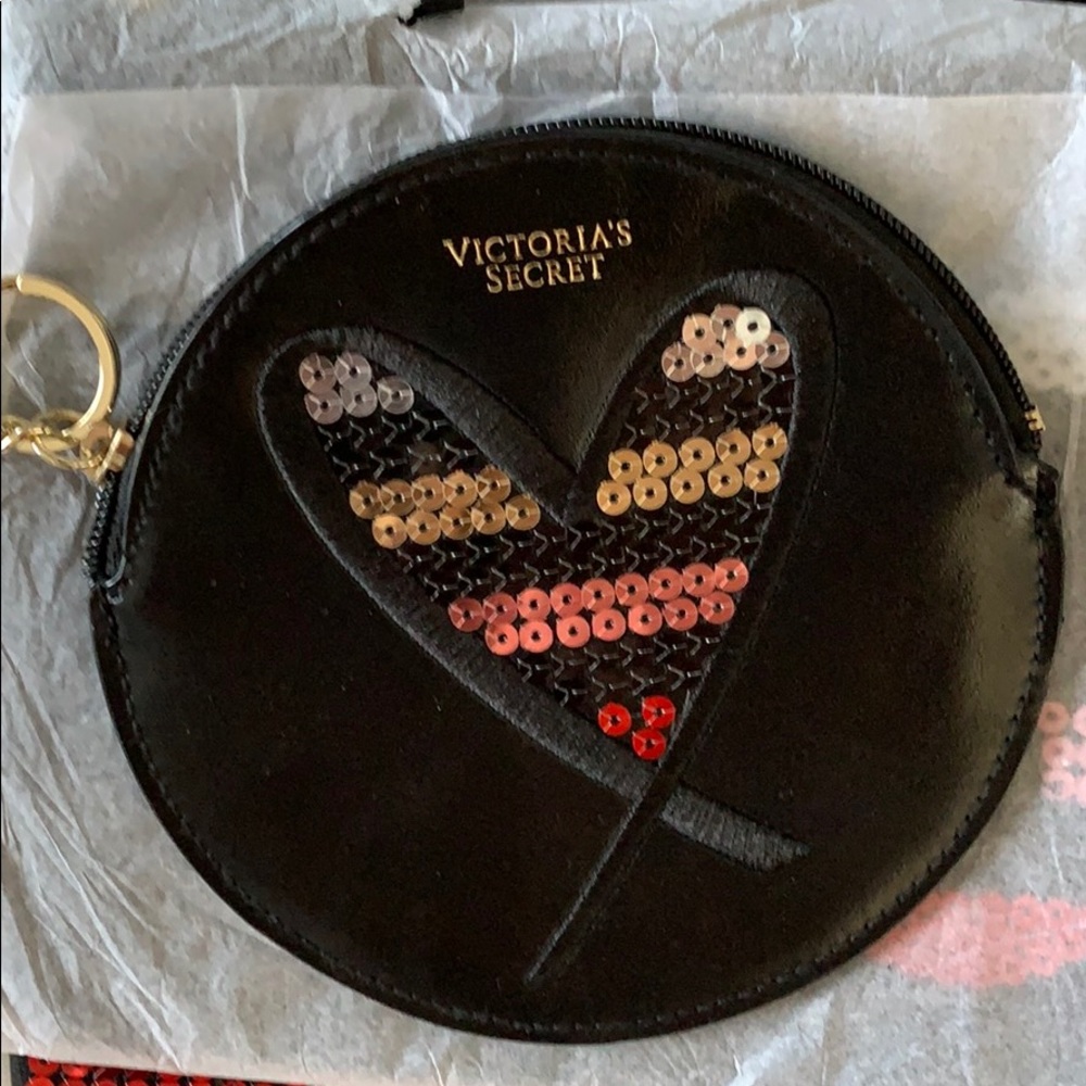 NWT Victoria’s Secret 3 small bags - Picture 4 of 8